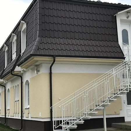 Penzion Aniko Diakovce-Sala Luaran gambar