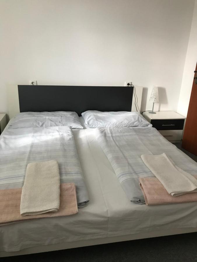 Penzion Aniko Diakovce-Sala Luaran gambar