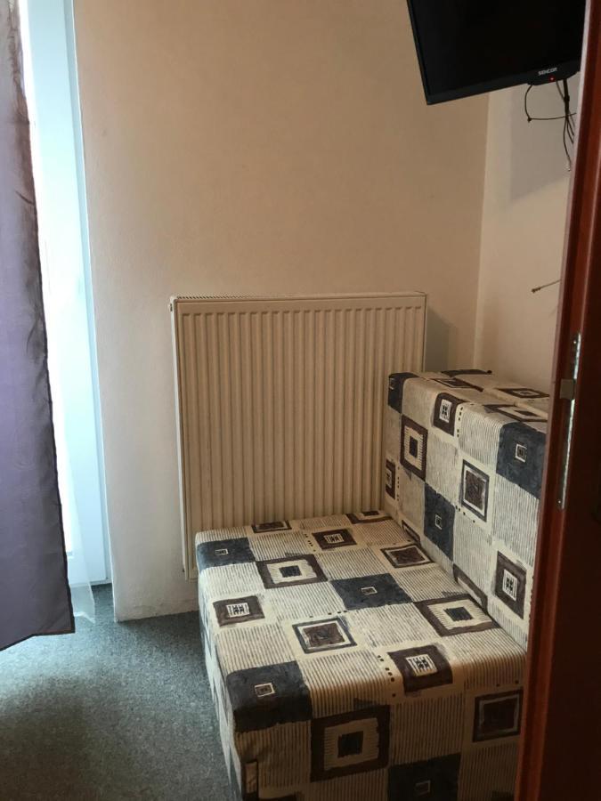 Penzion Aniko Diakovce-Sala Luaran gambar